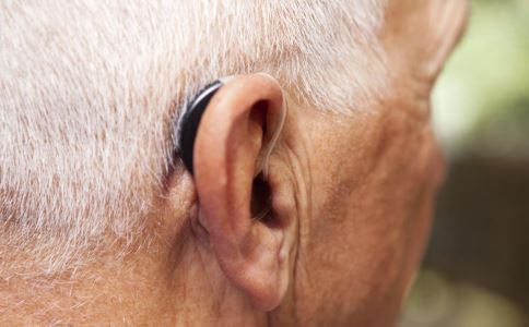 老年人用什么助听器好